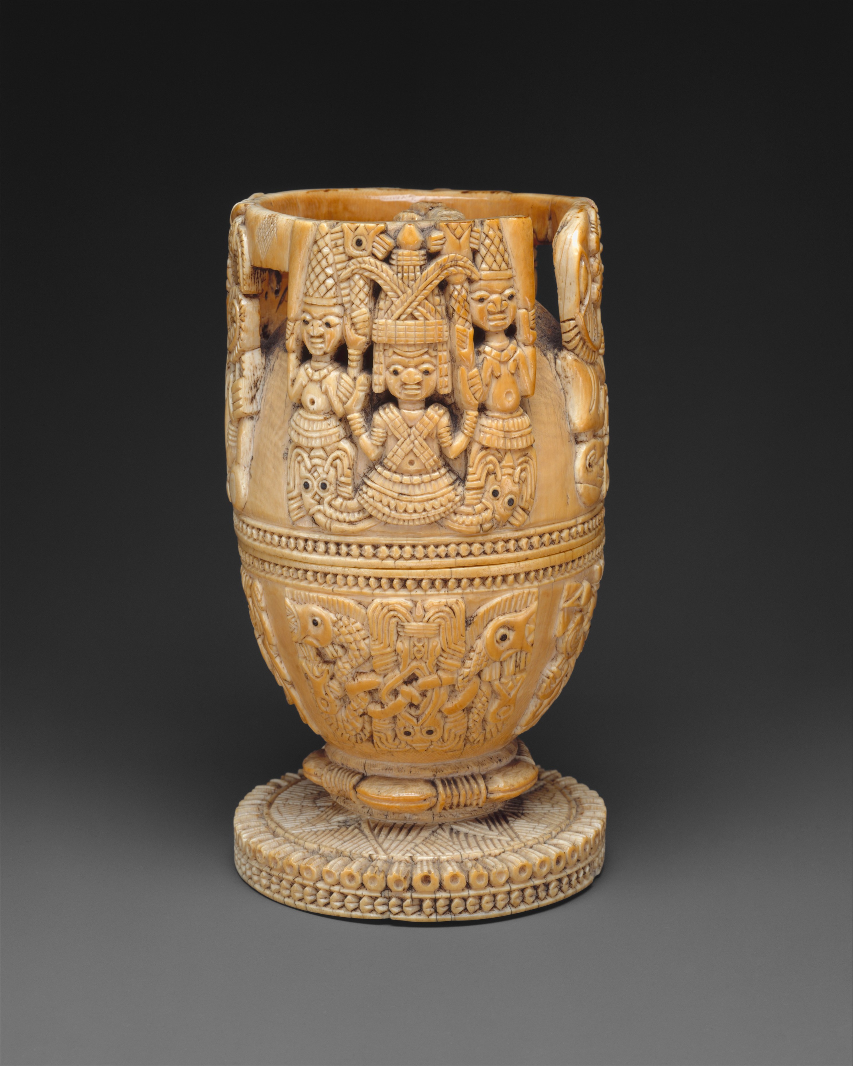 Historic Owo-Yoruba lidded vessel from Nigeria.